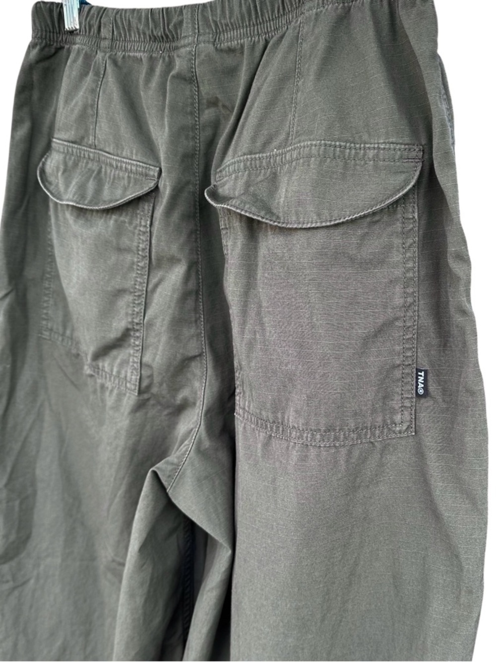 TNA Aritzia Aviator Parachute Pants - Cotton Ripstop - Olive Green- Size Small - Picture 4 of 11